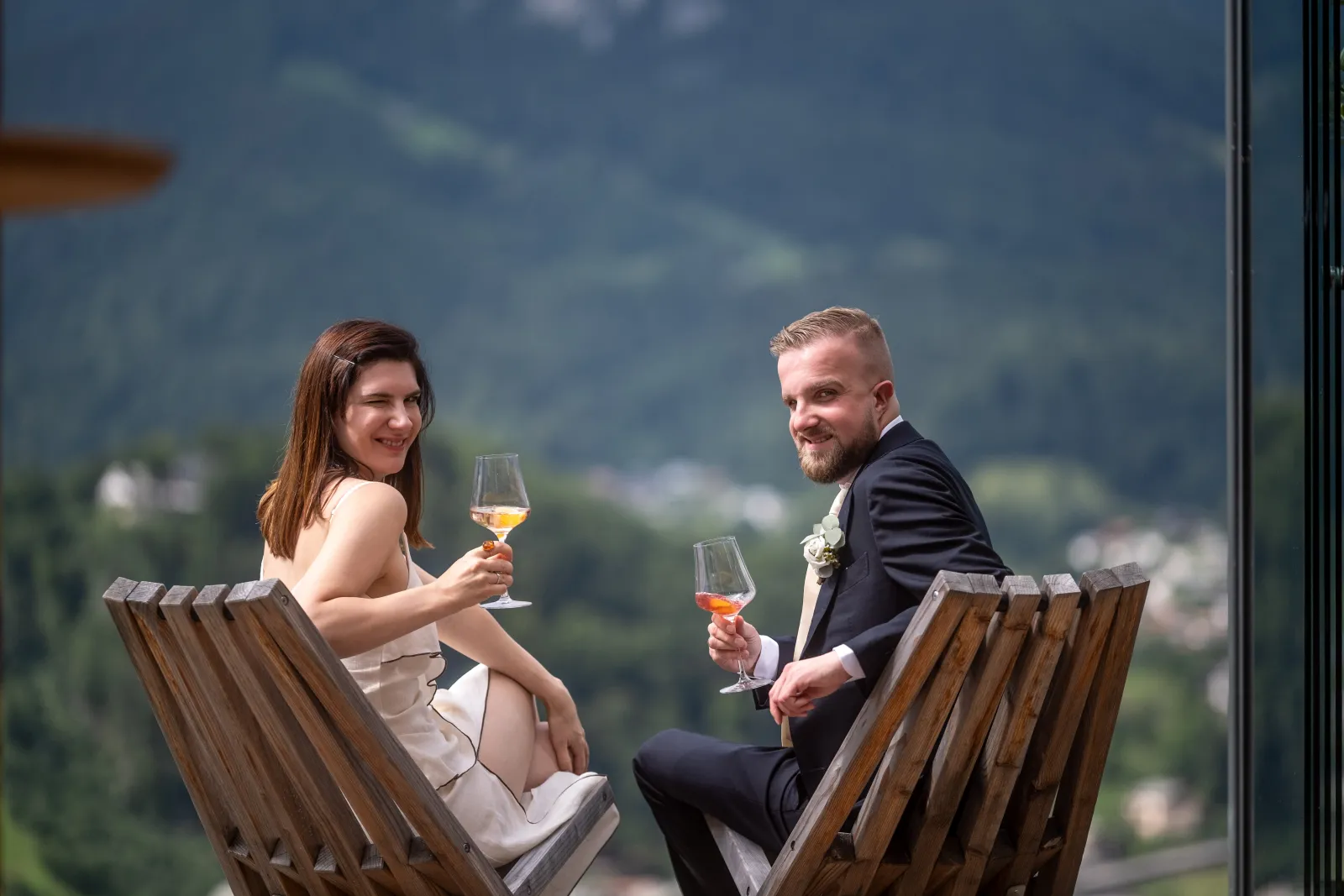 Wedding ceremony candid in Glassline client gallery